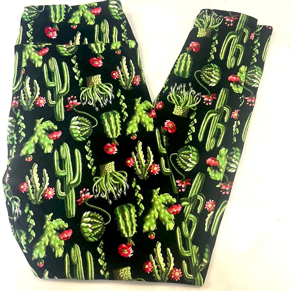 LuLaRoe T/C Cactus Leggings